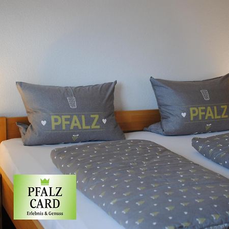 Ferienhaus Rauwolf Mit 2 Ferienwohnungen Roschbach Ngoại thất bức ảnh